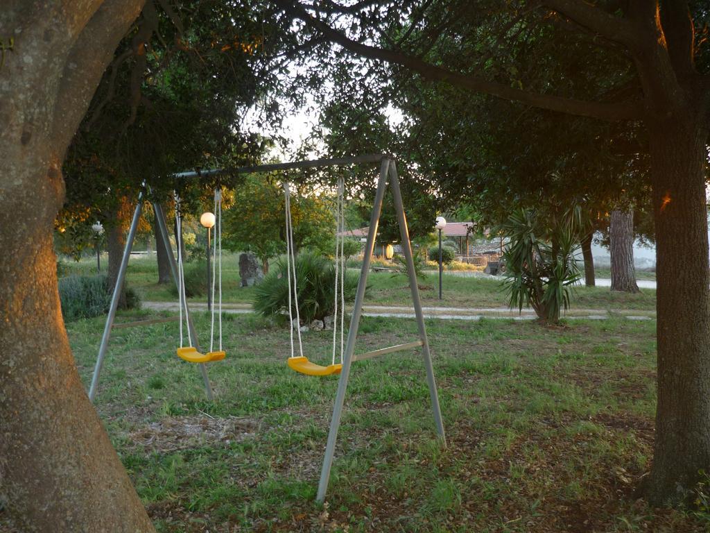 Agriturismo Masseria Casedde Vecchie Villa Martina Franca Ngoại thất bức ảnh